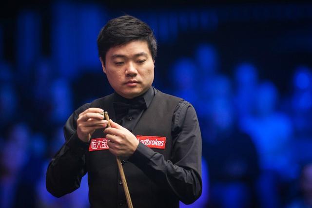 还没踢过意甲，跟队记者：维拉蒂被中间人推荐给尤文