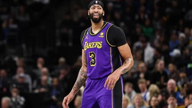 米兰客战拉齐奥首发：拉比奥、里奇出战，莫德里奇替补