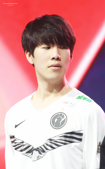 很多评论强 很多评论强